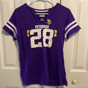 Minnesota Vikings Peterson #28 V-Neck T-Shirt